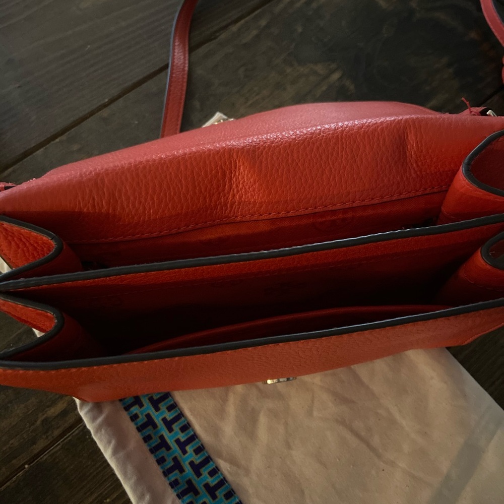 Tory Burch Crossover Bag - Picture 2 of 7